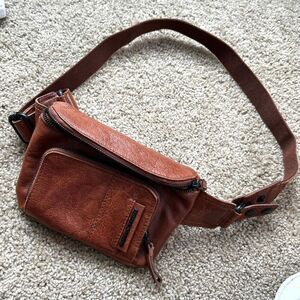 Spikes & Sparrow Leather Belt Bag Festival Travel Boho NWOT